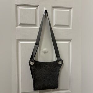 Ibex Purse Gray Recycled Felted Wool Adjustable Strap Messenger Bag